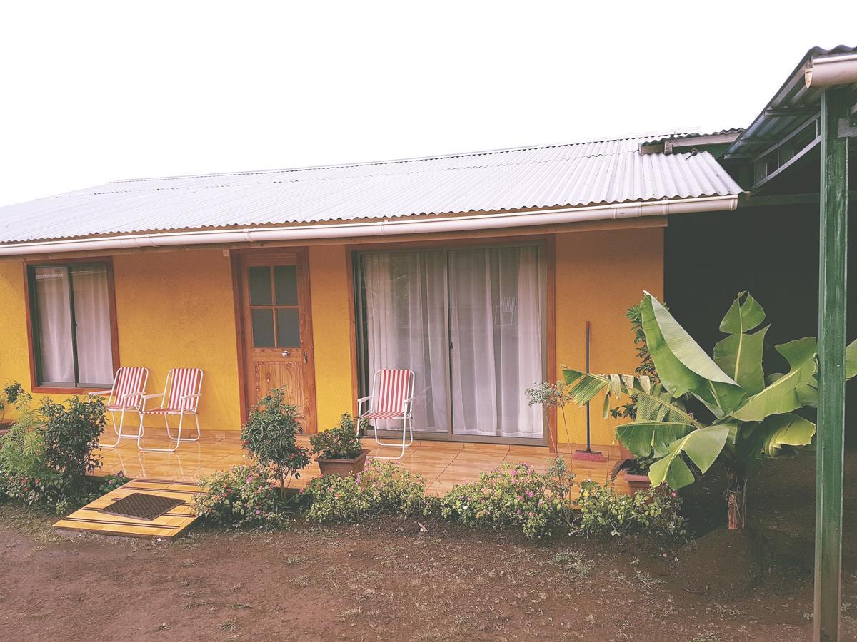 Cabana Tongariki Hanga Roa Exteriör bild