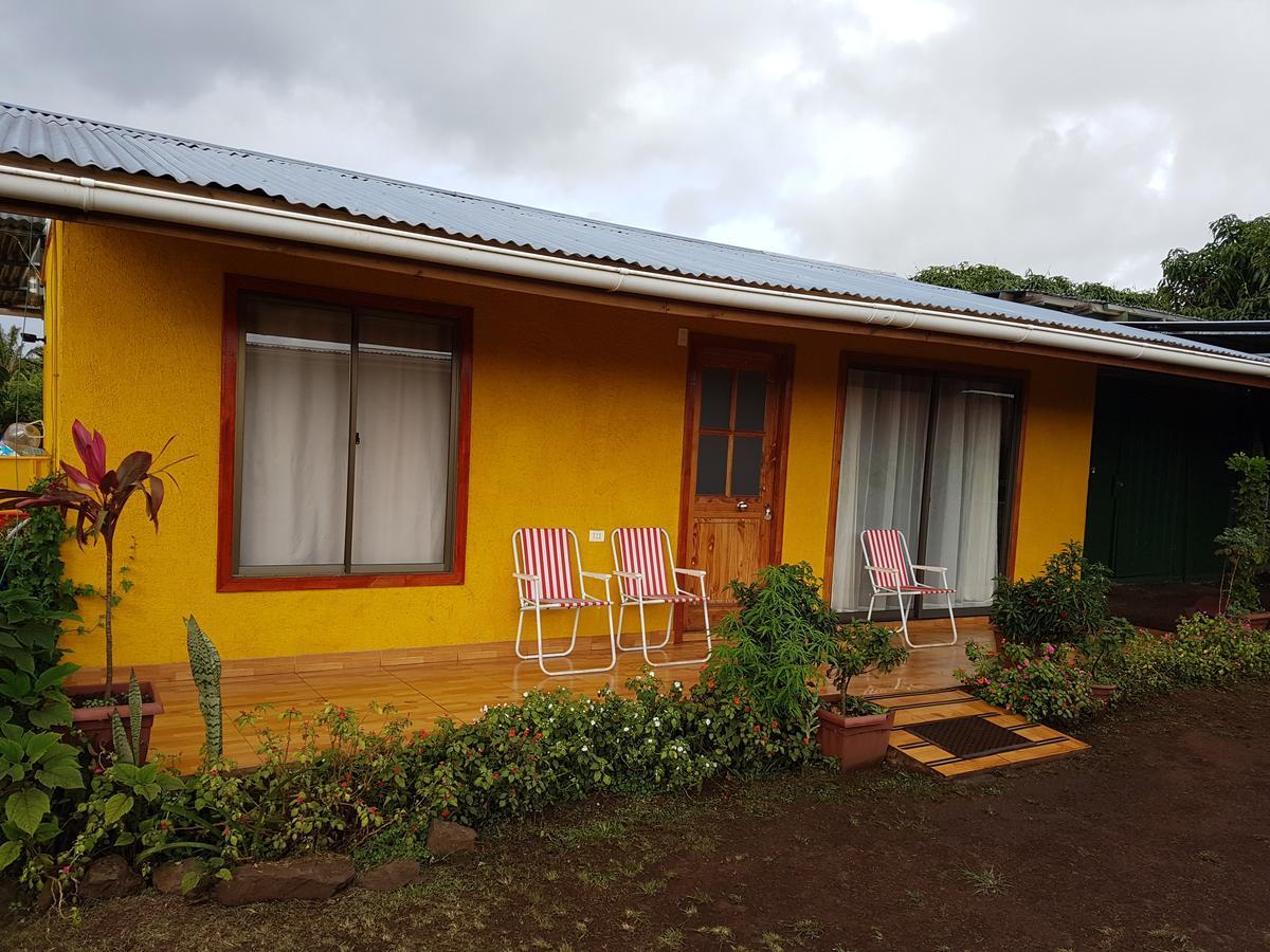 Cabana Tongariki Hanga Roa Exteriör bild